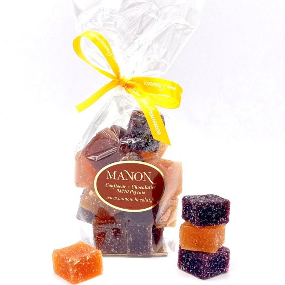 Pâtes de fruits to słynny deser francuski, bez którego trudno wyobrazić sobie święta Bożego Narodzenia. Te najbardziej cenione, produkowane ręcznie z czystego miąższu owoców są  we Francji prestiżowym prezentem gwiazdkowym.