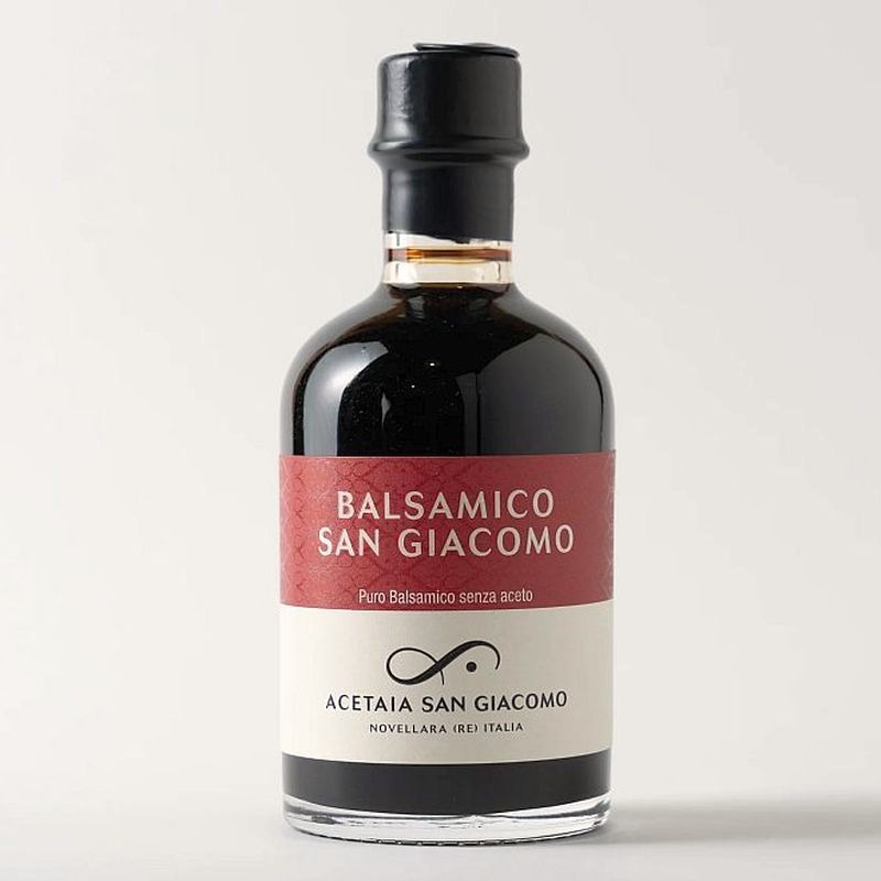 San Giacomo balsamico premium na co dzień. Doskonałej jakości, wyłącznie  z moszczu winnego, bez żadnych dodatków. 5 lat dojrzewania w drewnianych beczkach.